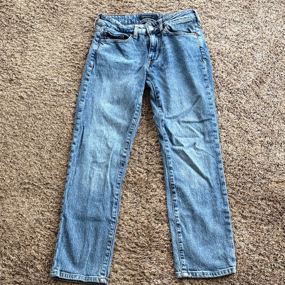 Aeropostale Women's Light Blue Mid-Rise Straight Ankle Jeans 2R/Medium Wash